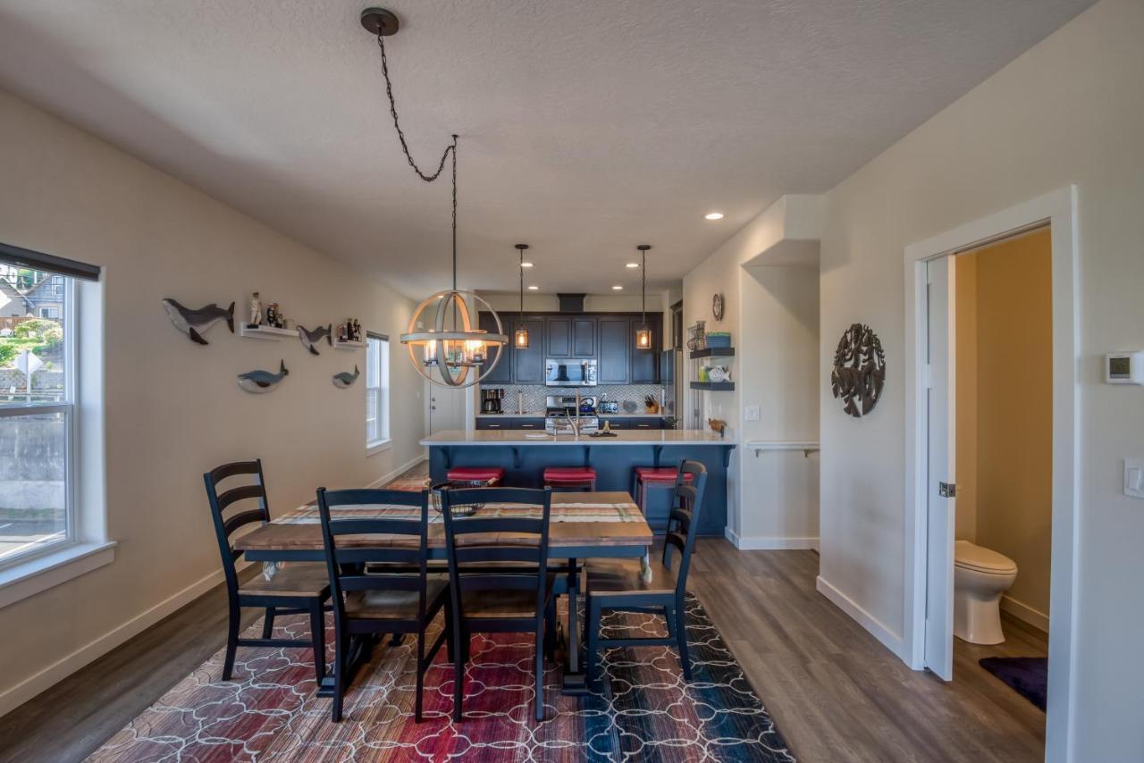 Oceanview Townhome - Pet Friendly - Sleeps 6 - King Depoe Bay Exteriör bild