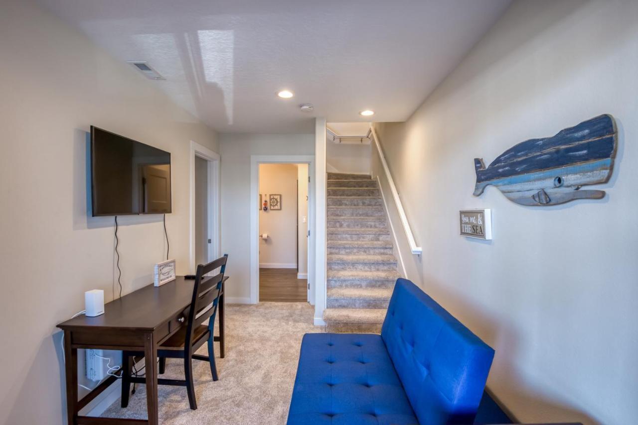 Oceanview Townhome - Pet Friendly - Sleeps 6 - King Depoe Bay Exteriör bild